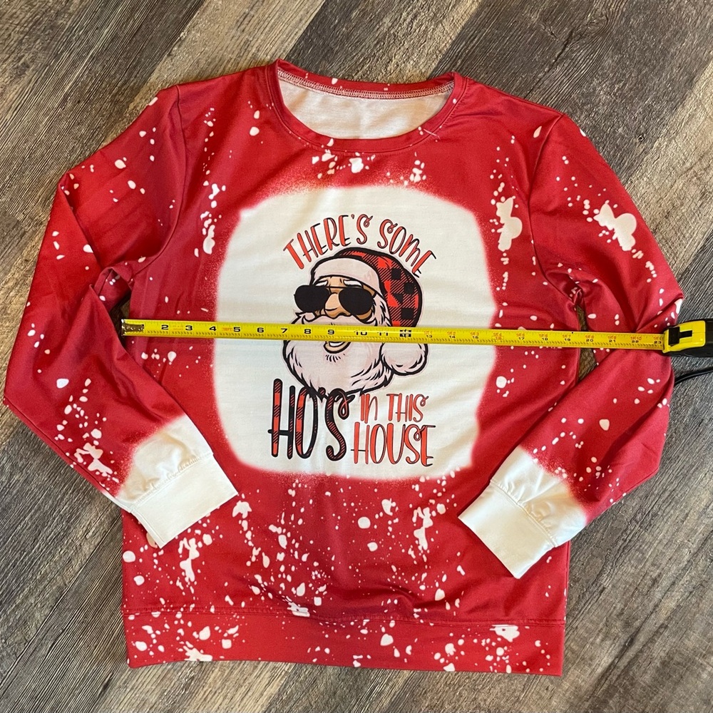 Festive Graphic Long-sleeve Shirts - Green and Red - Picture 8 of 9